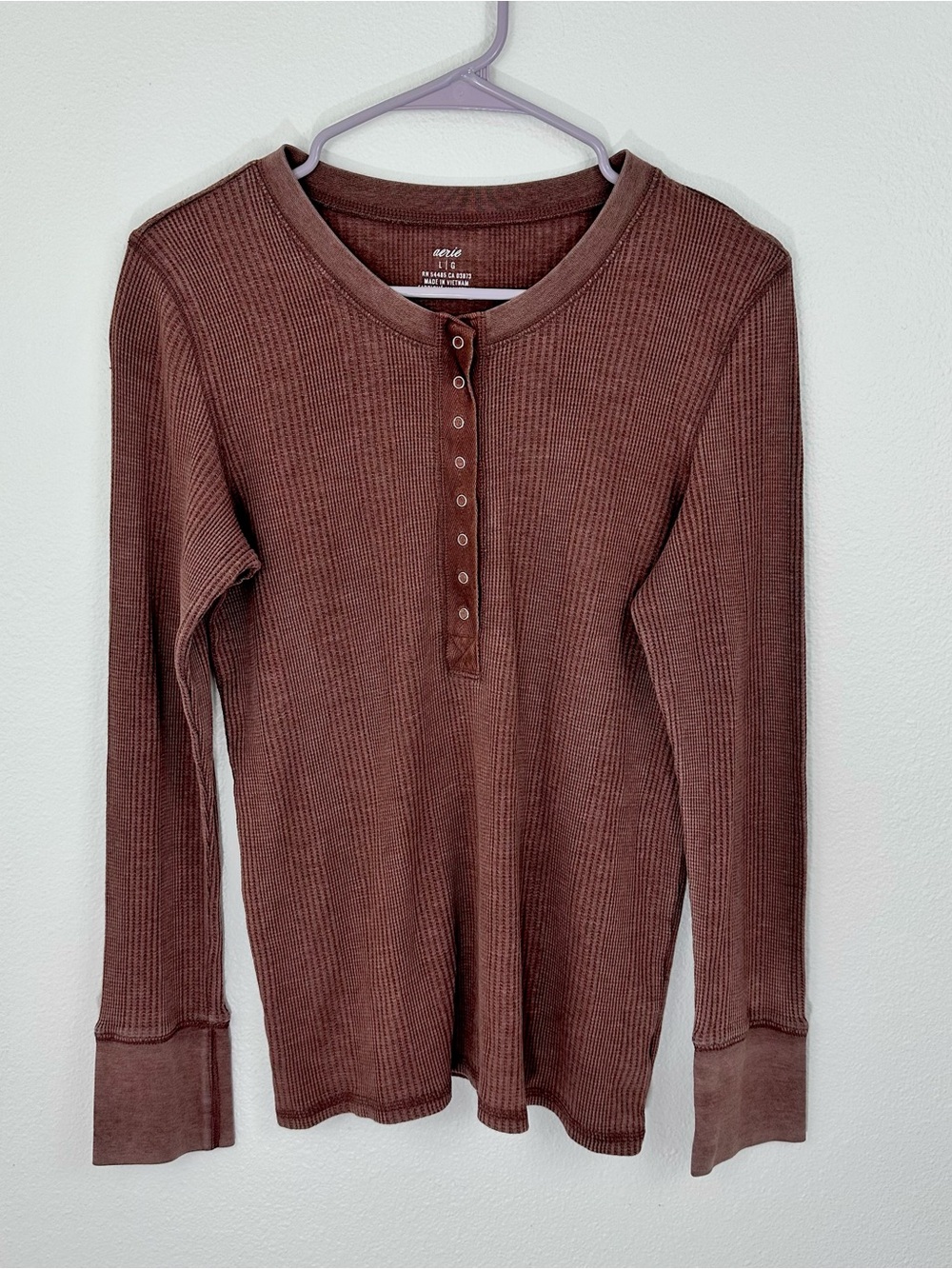 Aerie Ribbed Waffle Knit Henley Long Sleeve Shirt L Mauve Brown Thermal Basic